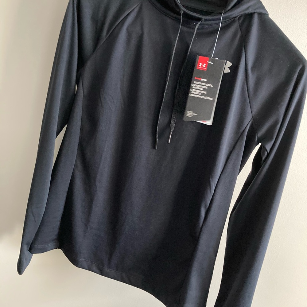 Under Armour pullover